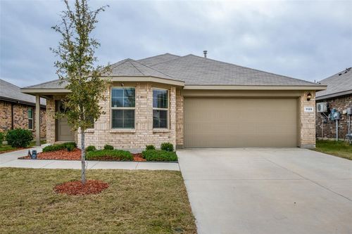 1129 Loomis Trail, Justin, TX, 76247 | Card Image