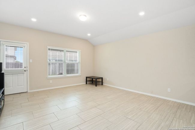 161 Sambar Main, House other with 3 bedrooms, 3 bathrooms and null parking in Schertz TX | Image 4