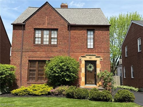 3881 Grenville Rd, University Heights, OH, 44118-3775 | Card Image