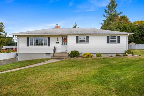 131 Hilltop Rd, Naugatuck, CT, 06770-2516 | Card Image