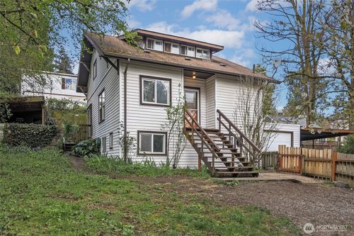 11653 Glendale Way S, Seattle, WA, 98168-1244 | Card Image