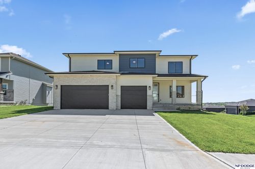 11001 N 170th St, Bennington, NE, 68007-5057 | Card Image