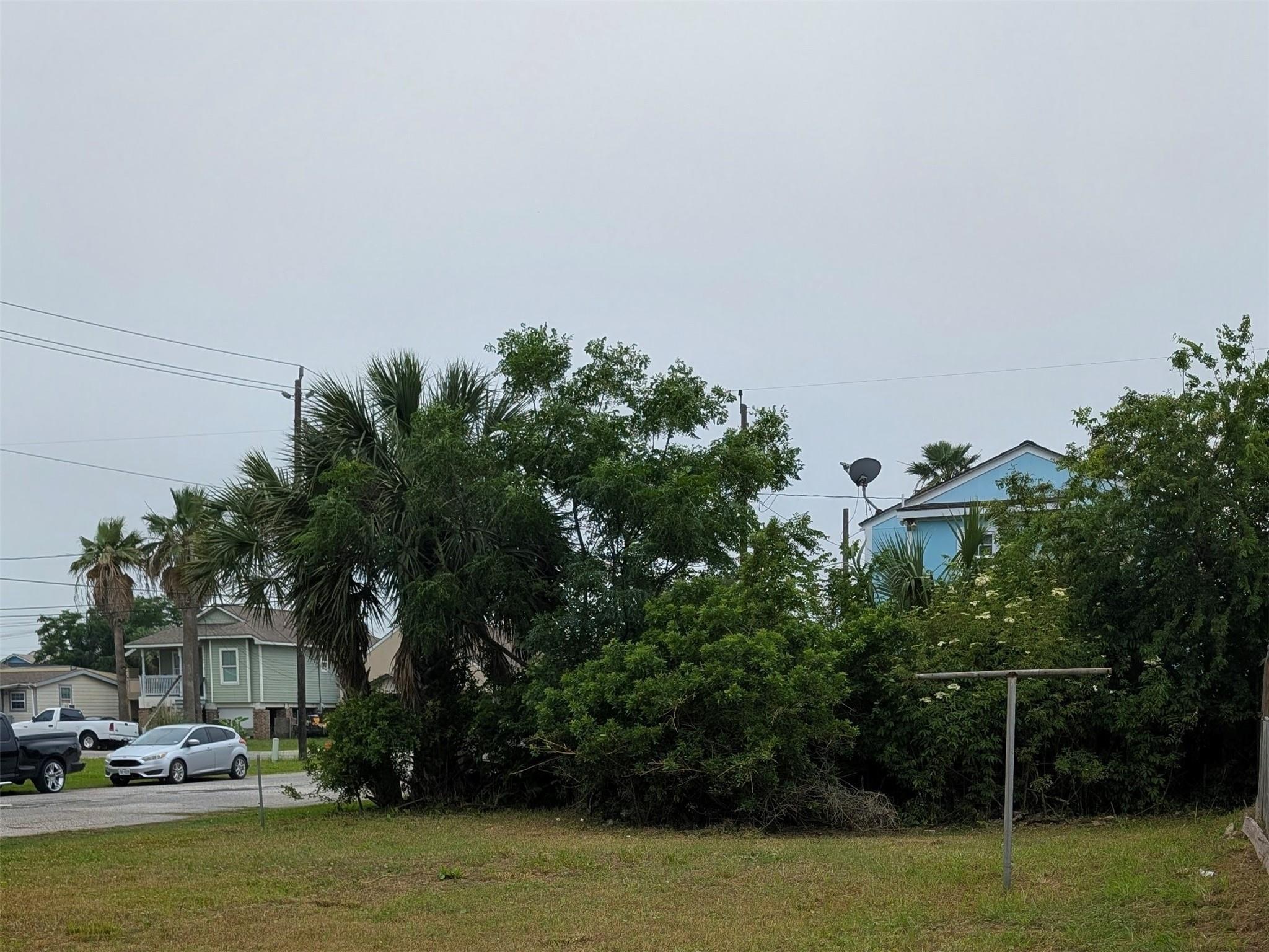 Land in Galveston 4