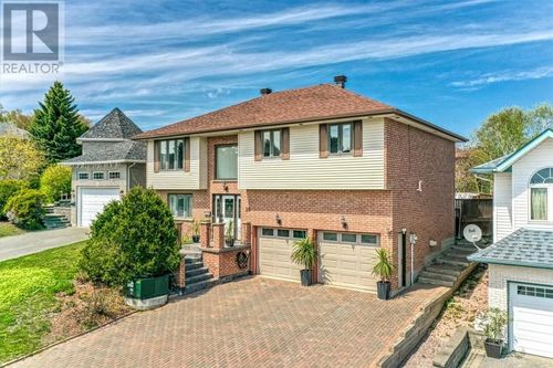 20 Forestdale Dr, Sudbury, ON, P3A5X1 | Card Image