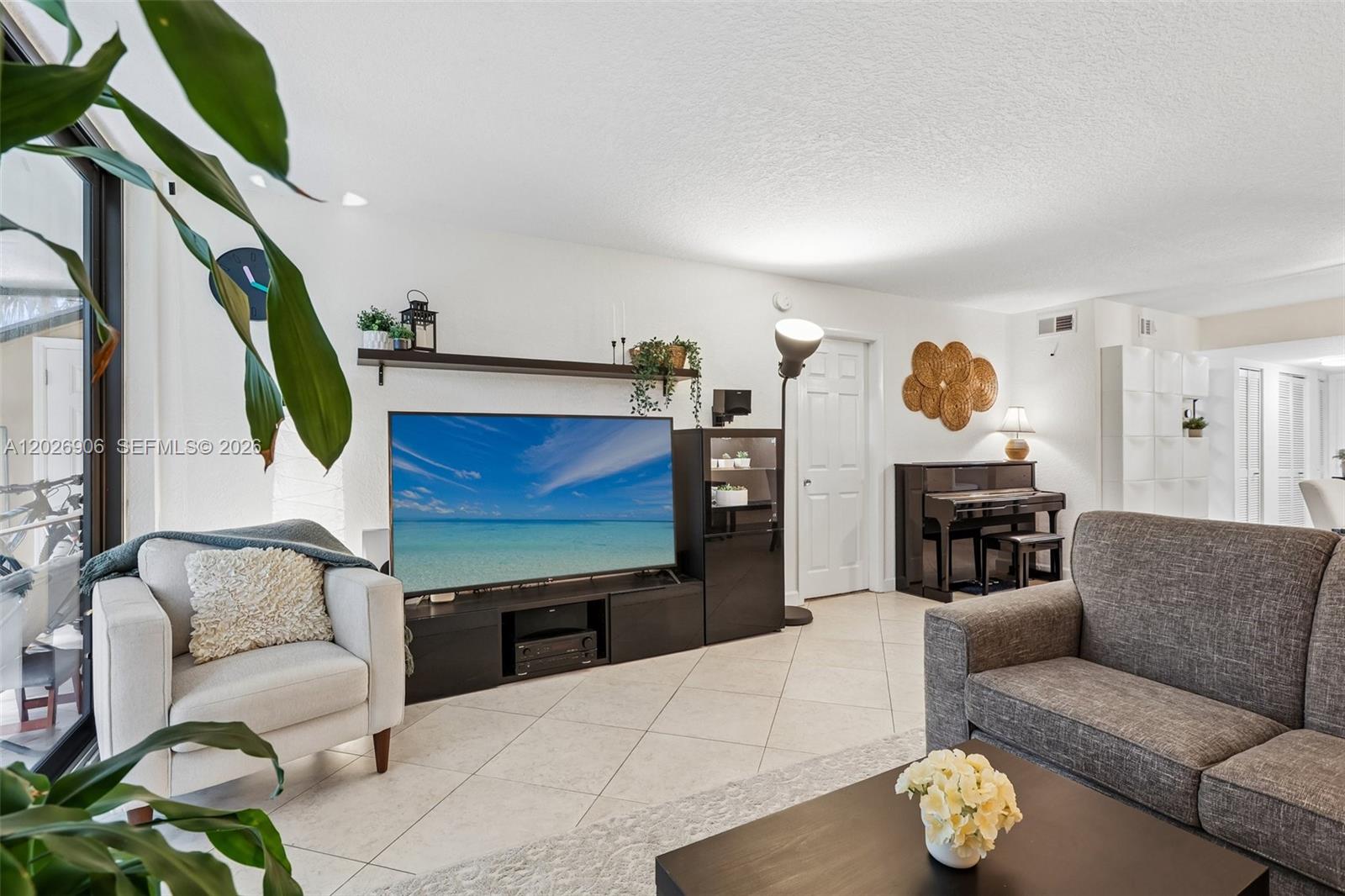 Residential in Plantation 2