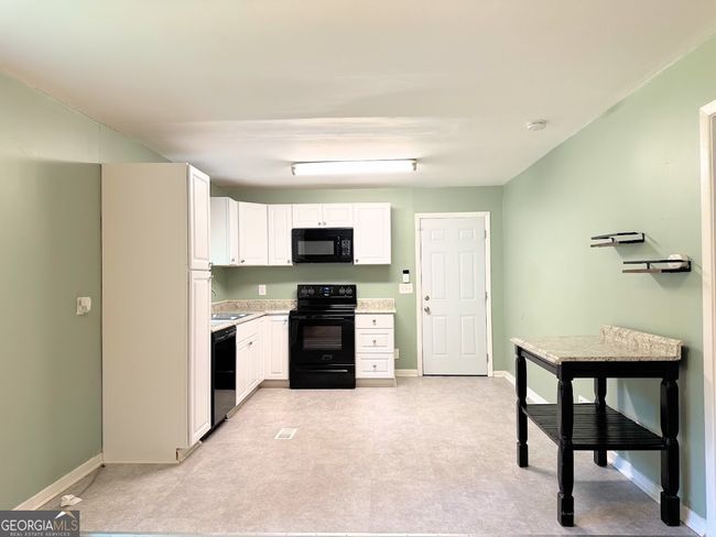 75 Valley Dr, House other with 3 bedrooms, 2 bathrooms and 1 parking in Carrollton GA | Image 5