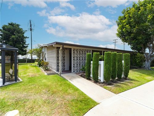 23501 El Dorado Dr, Seal Beach, CA, 90740 | Card Image