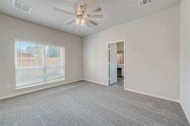 27318 Axis Deer Trl, House other with 4 bedrooms, 4 bathrooms and 2 parking in Magnolia TX | Image 5