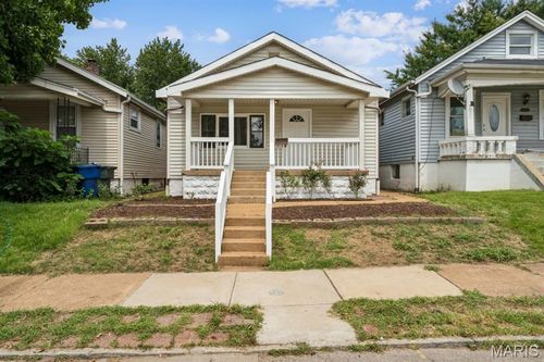 3851 Neosho, St Louis, MO, 63116 | Card Image