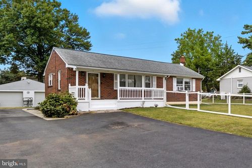 918 E Simpson St, MECHANICSBURG, PA, 17055-3463 | Card Image