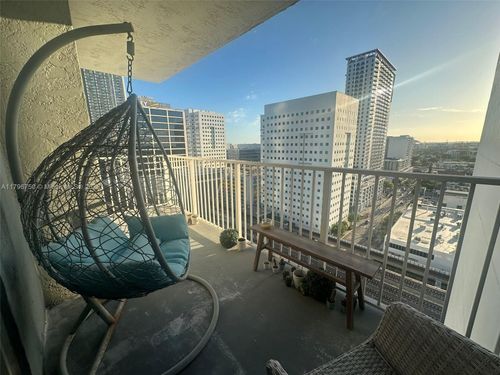 apt-2105-850 N Miami Ave, Miami, FL, 33136-3530 | Card Image
