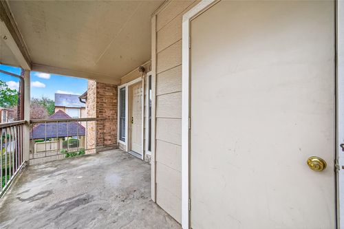 225-2100 Wilcrest Dr, Houston, TX, 77042-2651 | Card Image