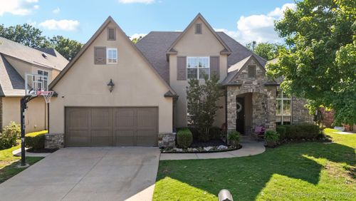 10480 S 86th East Ave, Tulsa, OK, 74133-7084 | Card Image