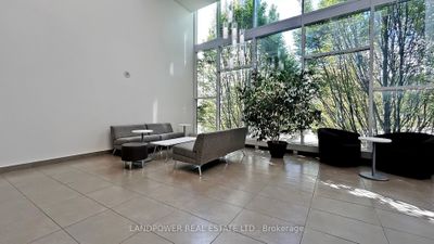 2011 - 29 Singer Crt, Condo with 2 bedrooms, 2 bathrooms and 1 parking in North York ON | Image 3