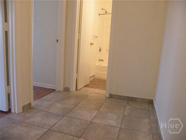 Landing upper level | Image 5