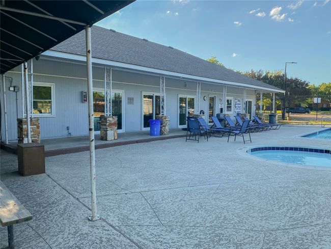 Swimming pool with clubhouse | Image 37