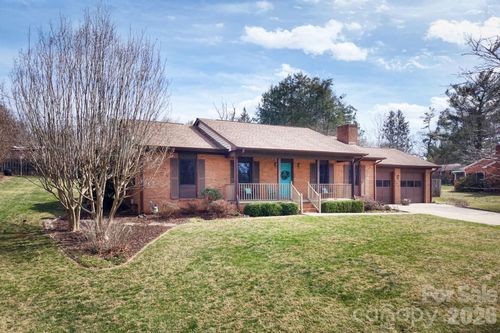 15 Pinedale Rd, Asheville, NC, 28805-1529 | Card Image