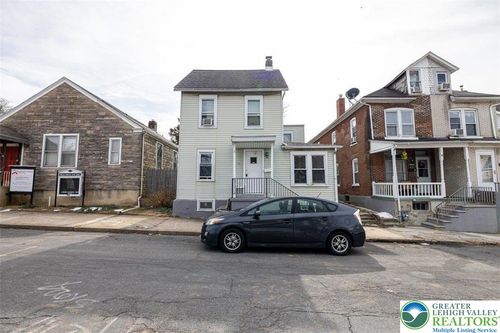 334 E Walnut St, Allentown, PA, 18109-2544 | Card Image