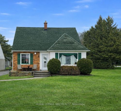 19 Lakeshore Road, Port Colborne, ON, L3K2S2 | Card Image