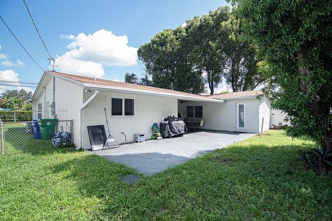 8612 Miramar Blvd, House other with 4 bedrooms, 2 bathrooms and null parking in Miramar FL | Image 32