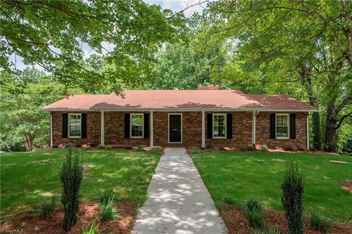 4385 Mashie Dr, Pfafftown, NC, 27040-9712 | Card Image