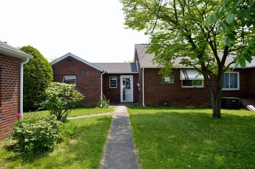 1200 Easton Rd, HELLERTOWN, PA, 18055-1418 | Card Image
