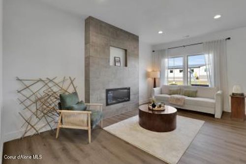 717 N Creative Way, Post Falls, ID, 83854 | Card Image