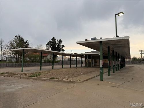 891 E Cherry St, Troy, MO, 63379-1415 | Card Image