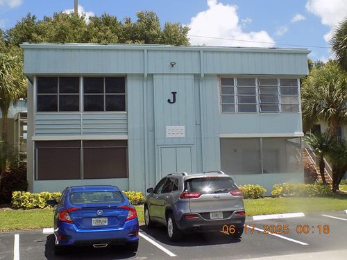 469-469 Normandy J, Delray Beach, FL, 33484-4882 | Card Image