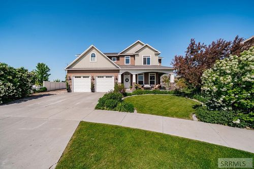 823 Griffin St, Rexburg, ID, 83440-5370 | Card Image
