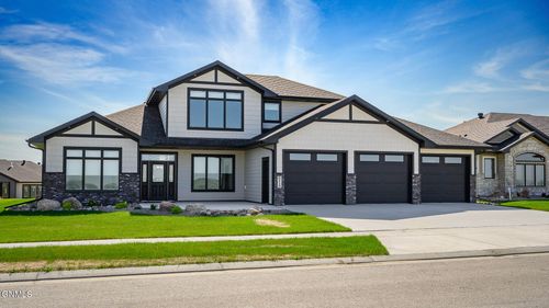 6119 Crested Butte Rd, Bismarck, ND, 58503 | Card Image