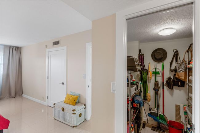 APT-603 - 2661 S Course Dr, Condo with 2 bedrooms, 2 bathrooms and null parking in Pompano Beach FL | Image 43