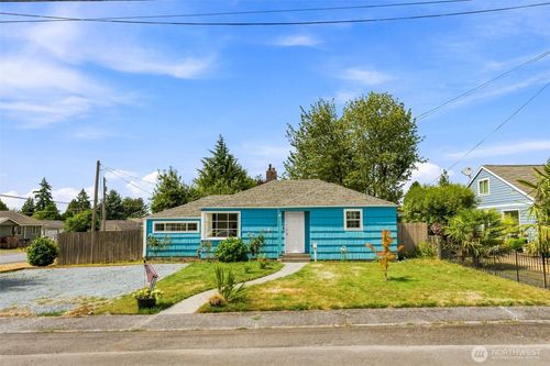 17053 35th Ave S, SeaTac, WA, 98188-3608 | Card Image