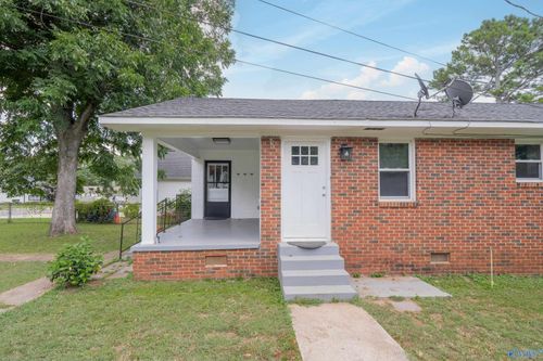 3707 8th Ave Sw, Huntsville, AL, 35805-3515 | Card Image