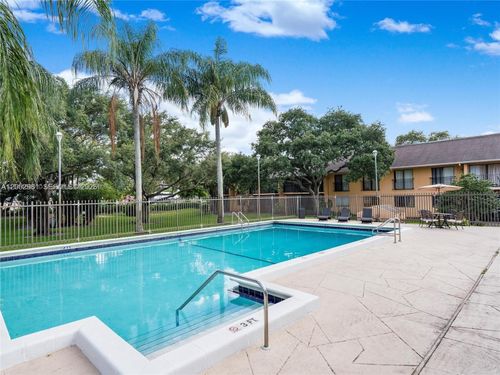 10-5801 Washington St, Hollywood, FL, 33023-7433 | Card Image