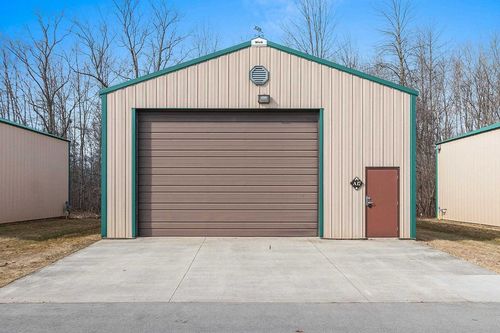 65-1094 Fernando Drive, Hobart, WI, 54155 | Card Image