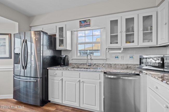 407 Cedar Point Blvd, House other with 3 bedrooms, 3 bathrooms and null parking in Cedar Point NC | Image 5