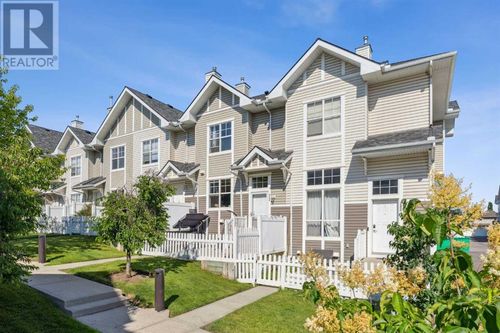 3198 New Brighton Gdns Se, Calgary, AB, T2Z0A7 | Card Image