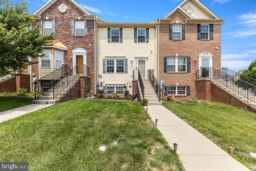 10 Riparian Ln, RANSON, WV, 25438-4028 | Card Image