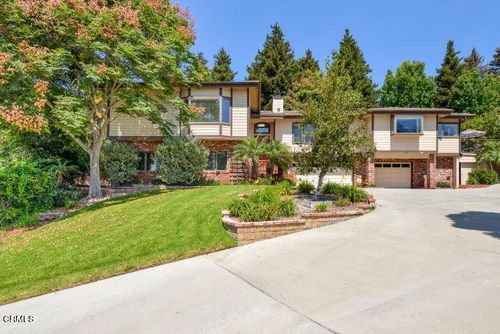 233 Camino La Madera, Camarillo, CA, 93010-1748 | Card Image