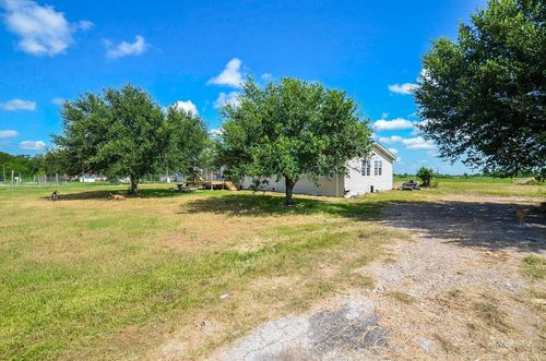 238 Boone Cir, East Bernard, TX, 77435-7802 | Card Image