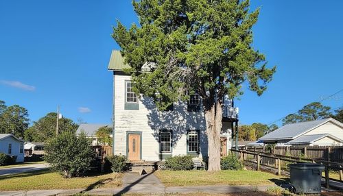 331 Clark St, Starke, FL, 32091-3214 | Card Image