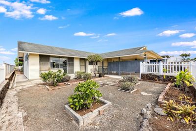 1608 Kuahaka Street, House other with 3 bedrooms, 2 bathrooms and 2 parking in Pearl City HI | Image 2