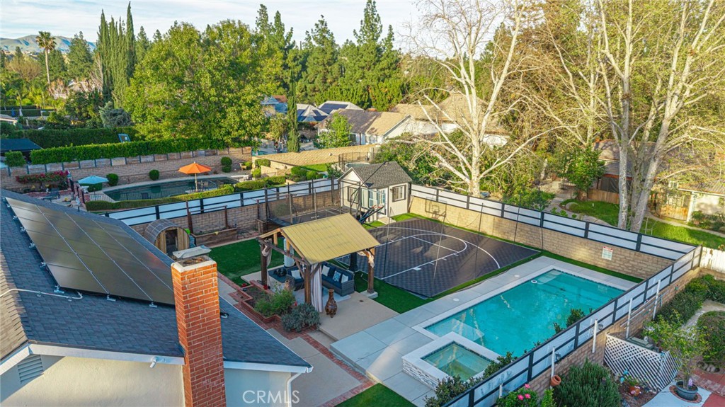 Residential in West Hills