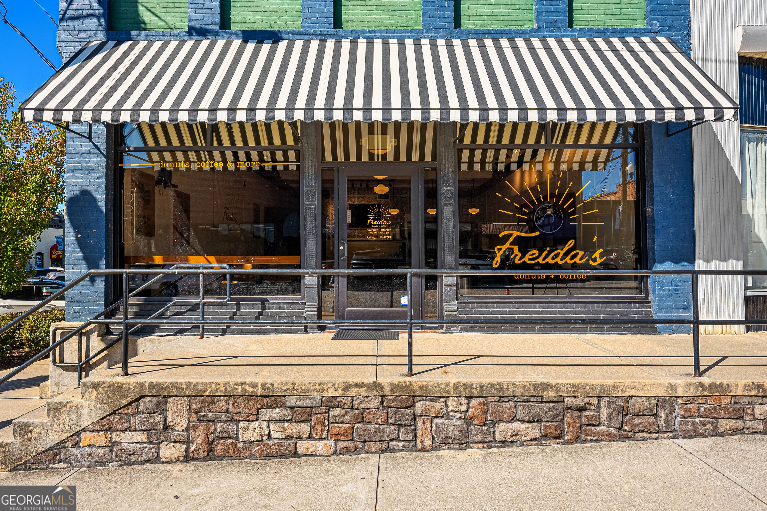 Commercial Sale in Hartwell 5