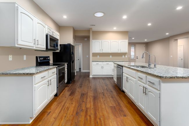 120 Ruellia Dr, House other with 3 bedrooms, 2 bathrooms and 2 parking in Georgetown TX | Image 5