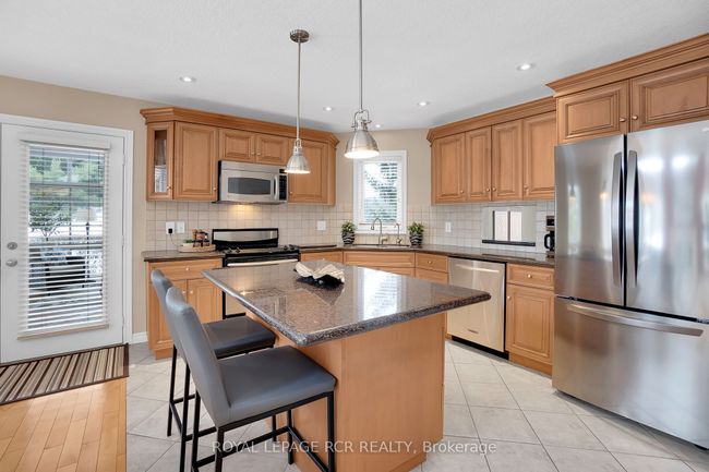 1 - 16 Zimmerman Dr, Condo with 3 bedrooms, 4 bathrooms and 2 parking in Caledon ON | Image 10