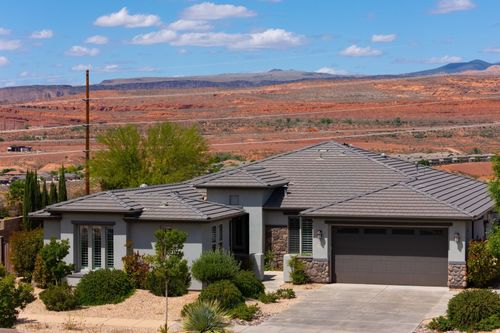 411 N Highland Pkwy, Washington, UT, 84780-2579 | Card Image