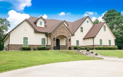 20 Rose Hill Court, House other with 3 bedrooms, 4 bathrooms and null parking in Huntsville TX | Image 2