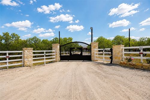 2325 E Highway 285, Falfurrias, TX, 78355 | Card Image